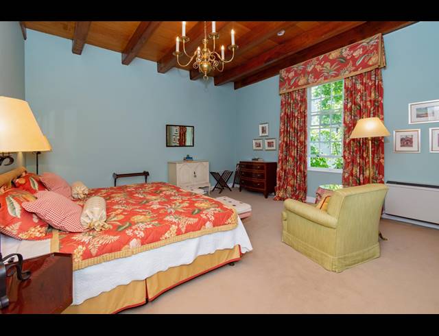 4 BEDROOM HOUSE RENTED IN GARDENS